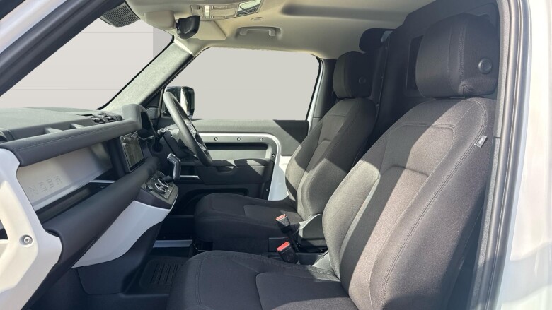 Land Rover Defender 90 Diesel 3.0 D250 Hard Top Auto